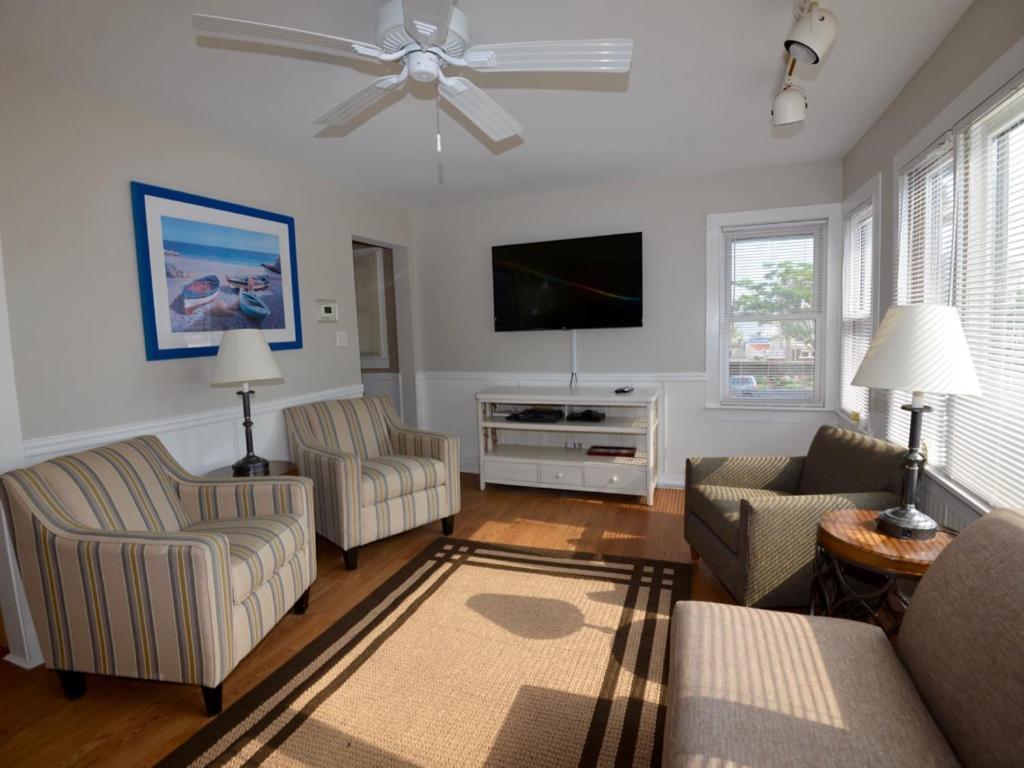 Surf Club Oceanfront Hotel Dewey Beach Extérieur photo